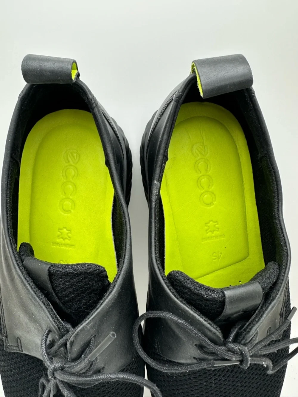 Ecco ST. 1 Men's Hybrid Lite Mesh Black Knit Derby Oxford Shoes Lime Insole